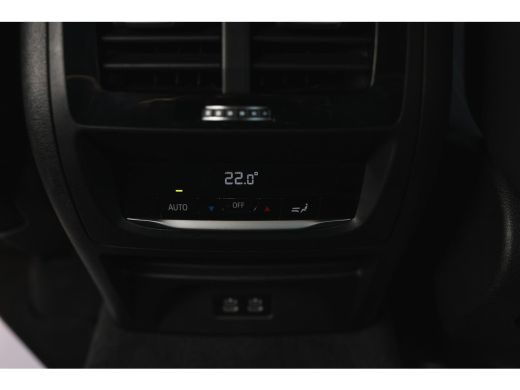 BMW X3 xDrive20i High Executive M Sport Automaat / Trekhaak / Sportstoelen / M Sportonderstel / Achterui... ActivLease financial lease