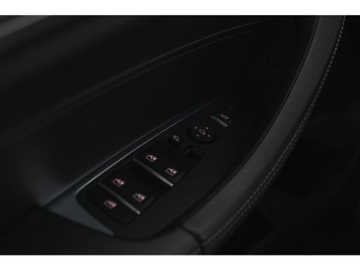 BMW X3 xDrive20i High Executive M Sport Automaat / Trekhaak / Sportstoelen / M Sportonderstel / Achterui... ActivLease financial lease