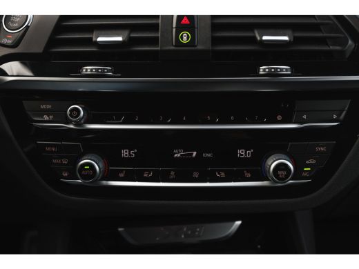 BMW X3 xDrive20i High Executive M Sport Automaat / Trekhaak / Sportstoelen / M Sportonderstel / Achterui... ActivLease financial lease