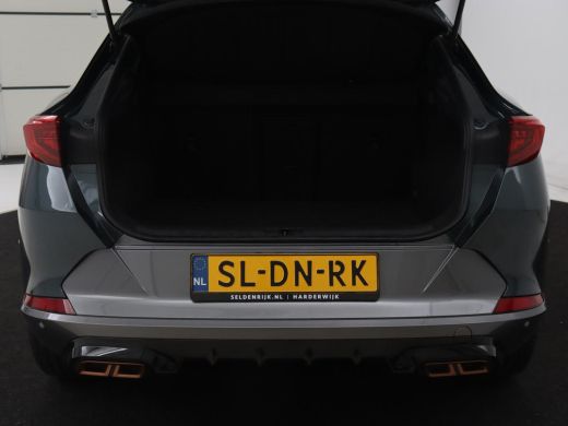 CUPRA Formentor 1.4 eHybrid VZ | 245pk | Stoelverwarming | Camera | Adaptive cruise | Sfeerverlichting | Navigati... ActivLease financial lease