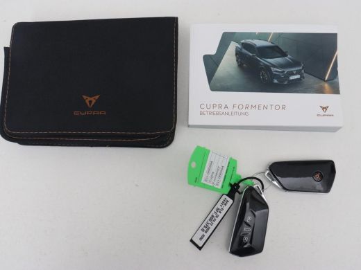 CUPRA Formentor 1.4 eHybrid VZ | 245pk | Stoelverwarming | Camera | Adaptive cruise | Sfeerverlichting | Navigati... ActivLease financial lease