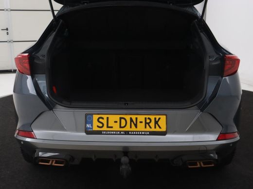 CUPRA Formentor 1.4 eHybrid VZ | 245pk | Trekhaak | Leder | Stoelverwarming | Camera | Carplay | Adaptive cruise ... ActivLease financial lease