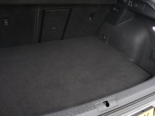 CUPRA Formentor 1.4 eHybrid VZ | 245pk | Trekhaak | Leder | Stoelverwarming | Camera | Carplay | Adaptive cruise ... ActivLease financial lease