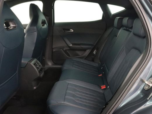 CUPRA Formentor 1.4 eHybrid VZ | 245pk | Trekhaak | Leder | Stoelverwarming | Camera | Carplay | Adaptive cruise ... ActivLease financial lease