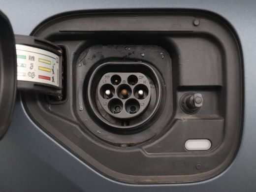 CUPRA Leon 1.4 eHybrid VZ | 245pk | Leder | Stoelverwarming | Camera | Carplay | Memory | Sfeerverlichting |... ActivLease financial lease