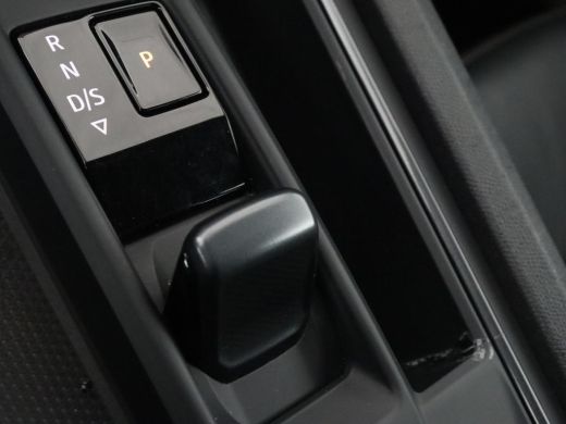 CUPRA Leon 1.4 eHybrid VZ | 245pk | Leder | Stoelverwarming | Camera | Carplay | Memory | Sfeerverlichting |... ActivLease financial lease