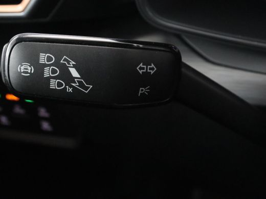 CUPRA Leon 1.4 eHybrid VZ | 245pk | Panoramadak | Stoelverwarming | Camera | Carplay | Adaptive cruise | Key... ActivLease financial lease