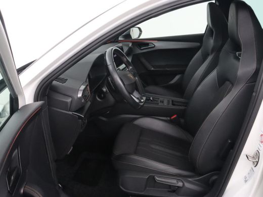 CUPRA Leon 1.4 eHybrid VZ | 245pk | Panoramadak | Stoelverwarming | Camera | Carplay | Adaptive cruise | Key... ActivLease financial lease