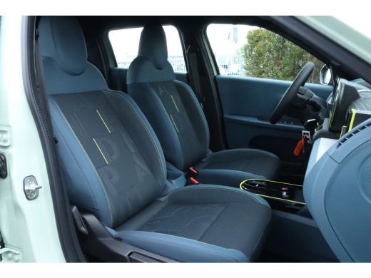 Fiat Grande Panda RED 11kW 44 kWh | Airco | Apple Carplay/Android Auto|telefoonintegratie premium | Cruise control ActivLease financial lease