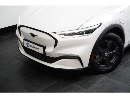 Ford Mustang Mach-E Mach-E Extended RWD 98 kWh | Pano-dak | Elektrische stoelen met Memory functie | Afneembare Trekh... ActivLease financial lease