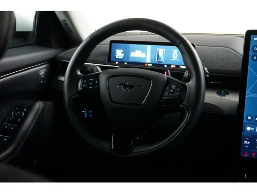 Ford Mustang Mach-E Mach-E Extended RWD 98 kWh | Pano-dak | Elektrische stoelen met Memory functie | Afneembare Trekh... ActivLease financial lease