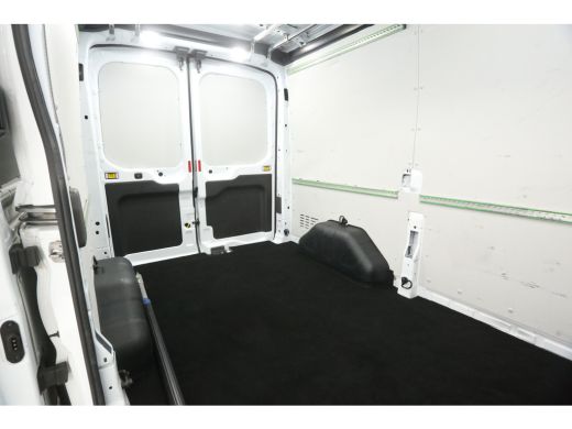 Ford Transit 350 2.0 TDCI L2H2 | Aut. | Airco | Camera | Adap. Cruise | Carplay | Navi | Stoelverw. ActivLease financial lease