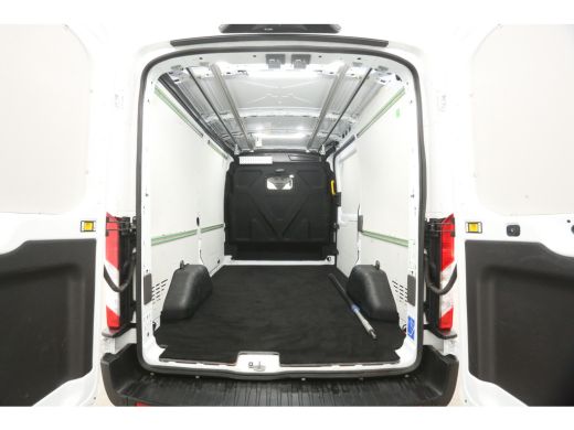 Ford Transit 350 2.0 TDCI L2H2 | Aut. | Airco | Camera | Adap. Cruise | Carplay | Navi | Stoelverw. ActivLease financial lease