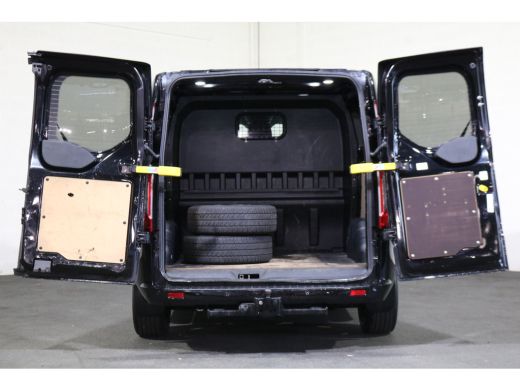 Ford Transit Custom 2.0 TDci 170pk Automaat L2 H1 Limited DC Black Line ActivLease financial lease