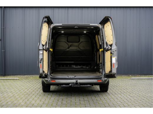 Ford Transit Custom 2.0 TDCI L2H1 Limited | 170PK | Cruise | Navi | Airco | Camera ActivLease financial lease