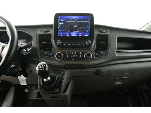 Ford Transit Custom 300 2.0 TDCI L2H1 | Airco | Cruise | 2800KG Trekgew. | Trekh. | 3-Zits | Navi | Carplay | Parkeer... ActivLease financial lease