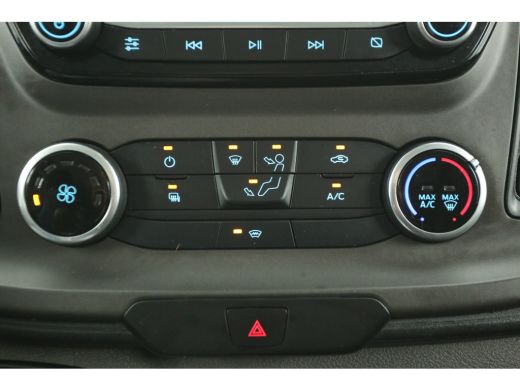 Ford Transit Custom 300 2.0 TDCI L2H1 | Airco | Cruise | 2800KG Trekgew. | Trekh. | 3-Zits | Navi | Carplay | Parkeer... ActivLease financial lease