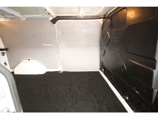 Ford Transit Custom 300 2.0 TDCI L2H1 | Airco | Cruise | 2800KG Trekgew. | Trekh. | 3-Zits | Navi | Carplay | Parkeer... ActivLease financial lease