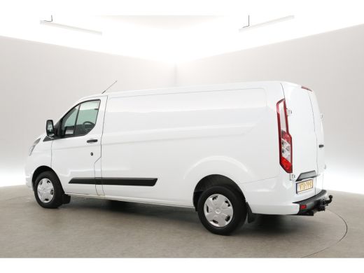 Ford Transit Custom 300 2.0 TDCI L2H1 | Airco | Cruise | 2800KG Trekgew. | Trekh. | 3-Zits | Navi | Carplay | Parkeer... ActivLease financial lease