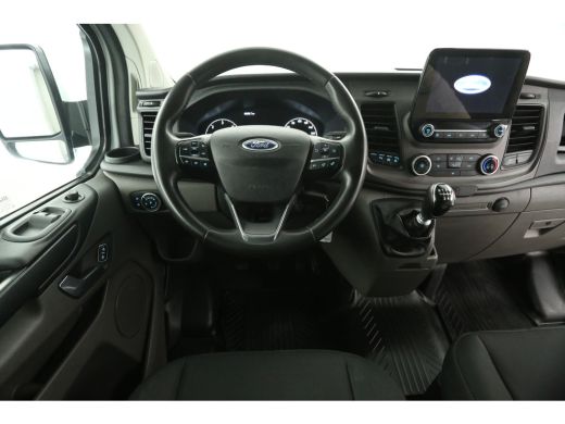 Ford Transit Custom 300 2.0 TDCI L2H1 | Airco | Cruise | 2800KG Trekgew. | Trekh. | 3-Zits | Navi | Carplay | Parkeer... ActivLease financial lease