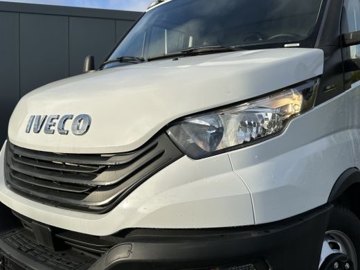 Iveco Daily 35C16H 2.3 D 157 PK / ZEER NETJES !! / HYDRAULISCHE LAADKLEP / BAKWAGEN / 73.281 KM ! / AIRCO / 3... ActivLease financial lease