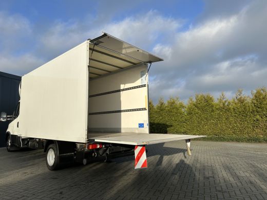 Iveco Daily 35C16H 2.3 D 157 PK / ZEER NETJES !! / HYDRAULISCHE LAADKLEP / BAKWAGEN / 73.281 KM ! / AIRCO / 3... ActivLease financial lease