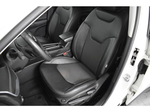 Jeep Compass 4xe 240 Plug-in Hybrid Electric Limited | Adaptive Cruise | LED | Climate Control | Elektr Achter... ActivLease financial lease