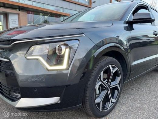 Kia Niro 1.6 GDi Hybrid DynamicLine Edition Velgen 18 inch , Navigatie & Camera achter , Parkeerhulp voor ... ActivLease financial lease
