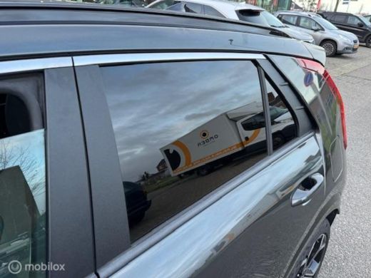 Kia Niro 1.6 GDi Hybrid DynamicLine Edition Velgen 18 inch , Navigatie & Camera achter , Parkeerhulp voor ... ActivLease financial lease