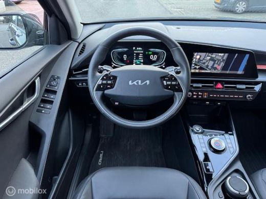 Kia Niro 1.6 GDi Hybrid DynamicLine Edition Velgen 18 inch , Navigatie & Camera achter , Parkeerhulp voor ... ActivLease financial lease