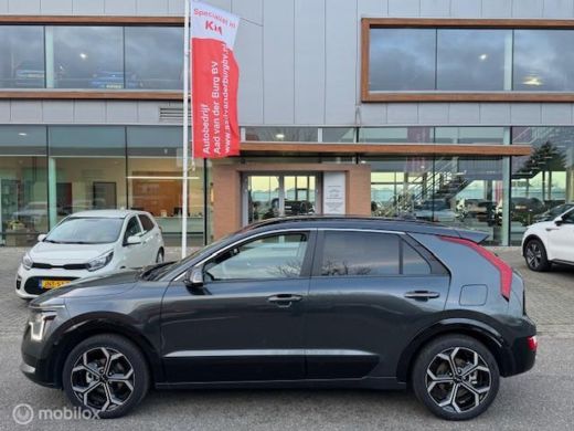 Kia Niro 1.6 GDi Hybrid DynamicLine Edition Velgen 18 inch , Navigatie & Camera achter , Parkeerhulp voor ... ActivLease financial lease