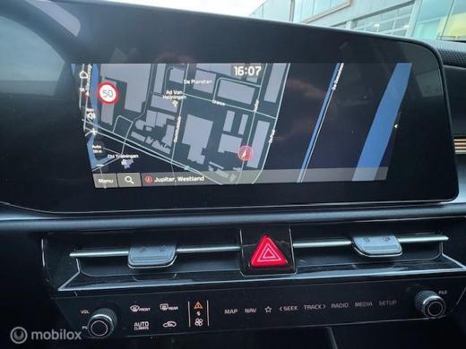 Kia Niro 1.6 GDi Hybrid DynamicLine Edition Velgen 18 inch , Navigatie & Camera achter , Parkeerhulp voor ... ActivLease financial lease