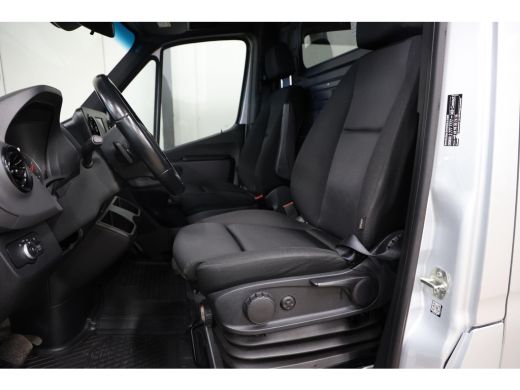 Mercedes-Benz Sprinter 317 1.9 CDI L1H1 AUTOMAAT 2000KG TREKVERMOGEN ActivLease financial lease