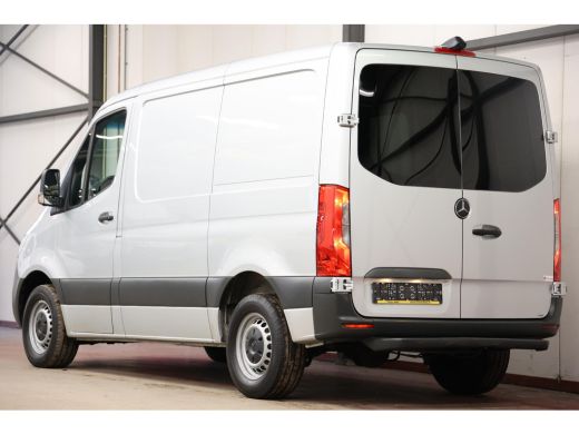 Mercedes-Benz Sprinter 317 1.9 CDI L1H1 AUTOMAAT 2000KG TREKVERMOGEN ActivLease financial lease