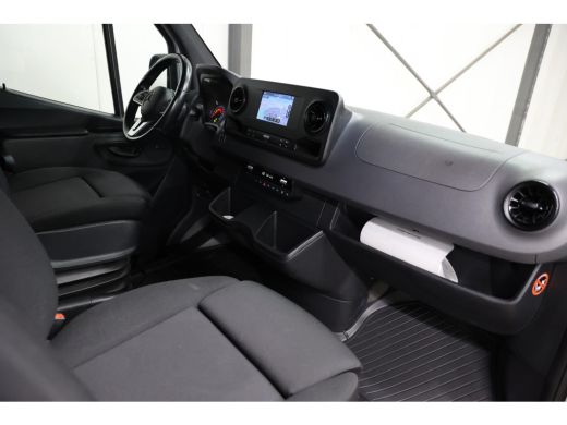 Mercedes-Benz Sprinter 317 1.9 CDI L1H1 AUTOMAAT 2000KG TREKVERMOGEN ActivLease financial lease