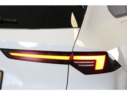 Opel Astra Electric 54 kWh Business Edition | Navi | Camera | Winterpakket | LMV 18"| PDC V+A | DAB | AD. Cr... ActivLease financial lease