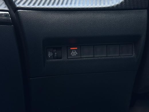 Peugeot 2008 1.5 BlueHDi Allure | Hook | Navi | Camera | Virtual | ActivLease financial lease