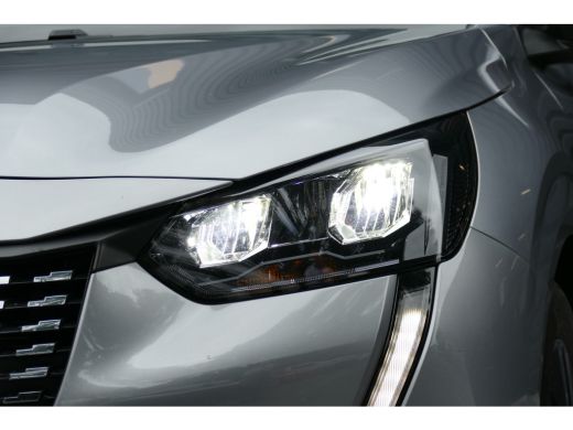 Peugeot 208 1.2 PURETECH 100PK 5-DRS ALLURE PACK / NAVI / LED / PDC / 16"LMV / CAMERA / BLUETOOTH / CRUISECON... ActivLease financial lease