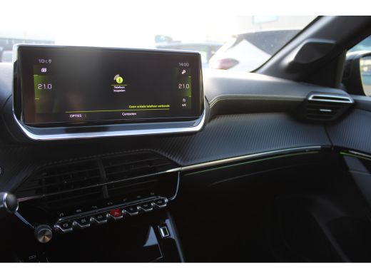 Peugeot 208 1.2 PureTech GT-Line | Achterbank in delen neerklapbaar | Achteruitrijcamera | Airco (automatisch) ActivLease financial lease