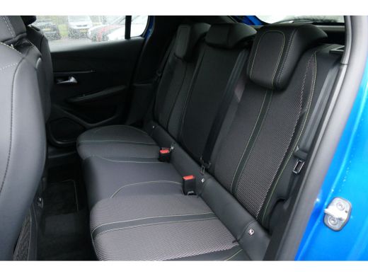 Peugeot 208 HYBRID 100PK 5-DRS GT AUTOMAAT / NAVI / CLIMA / PDC / 17"LMV / CAMERA / KEYLESS / FULL-LED / BLUE... ActivLease financial lease