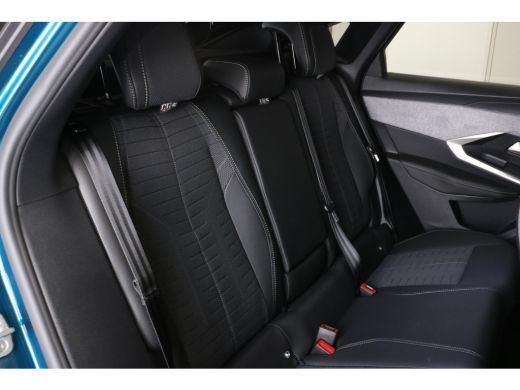 Peugeot 3008 1.2 Hybrid 145 GT Exclusive | Navi | Camera | Stoelverw. | Achterbank verw. | Stuur verw. | Camer... ActivLease financial lease