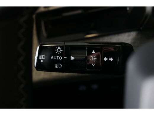 Peugeot 3008 1.2 Hybrid 145 GT Exclusive | Navi | Camera | Stoelverw. | Achterbank verw. | Stuur verw. | Camer... ActivLease financial lease