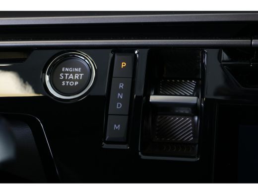 Peugeot 3008 1.2 Hybrid 145 GT Exclusive | Navi | Camera | Stoelverw. | Achterbank verw. | Stuur verw. | Camer... ActivLease financial lease