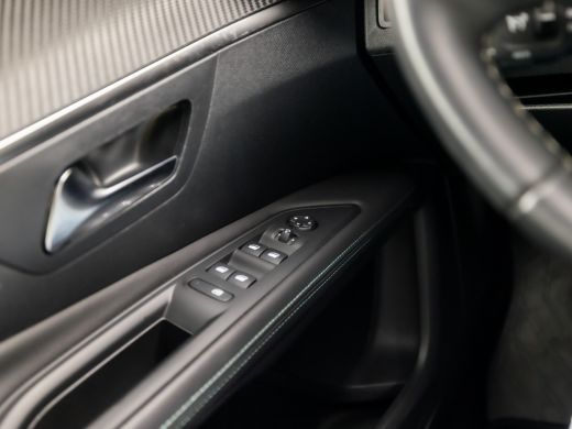 Peugeot 3008 1.2 PureTech Allure Sport (FACELIFT, VIRTUAL COCKPIT, APPLE CARPLAY, GROOT NAVI, LEDER, 360 CAMER... ActivLease financial lease