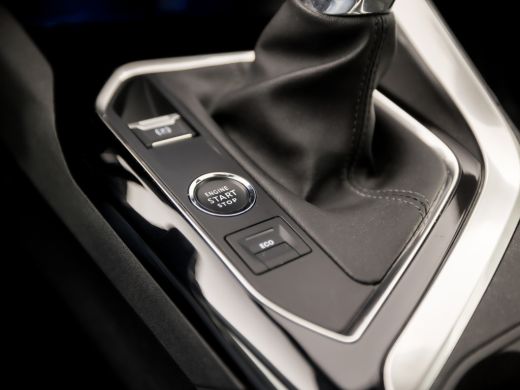 Peugeot 3008 1.2 PureTech Allure Sport (FACELIFT, VIRTUAL COCKPIT, APPLE CARPLAY, GROOT NAVI, LEDER, 360 CAMER... ActivLease financial lease