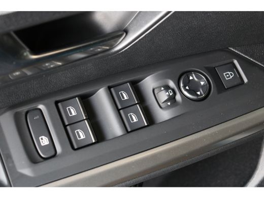 Peugeot 3008 1.6 Plug-In Hybrid 195PK GT | Navi | Clima | Adaptive Cruise | Panoramadak | Stoel- & Stuurverwar... ActivLease financial lease