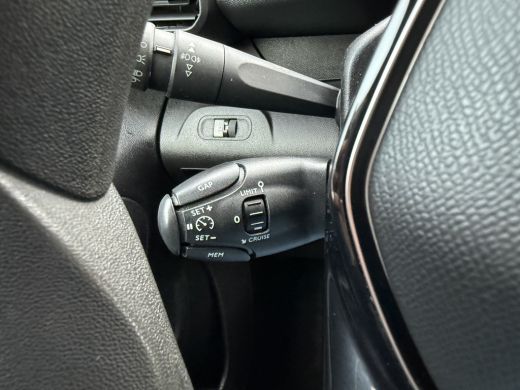 Peugeot Partner 1.5 BlueHDI 131 PK / L1H1 / ADAPTIVE CRUISE / 3-ZITS / CAMERA / TREKHAAK / KEYLESS / LMV ActivLease financial lease