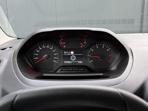 Peugeot Partner 1.5 BlueHDI 131 PK / L1H1 / ADAPTIVE CRUISE / 3-ZITS / CAMERA / TREKHAAK / KEYLESS / LMV ActivLease financial lease