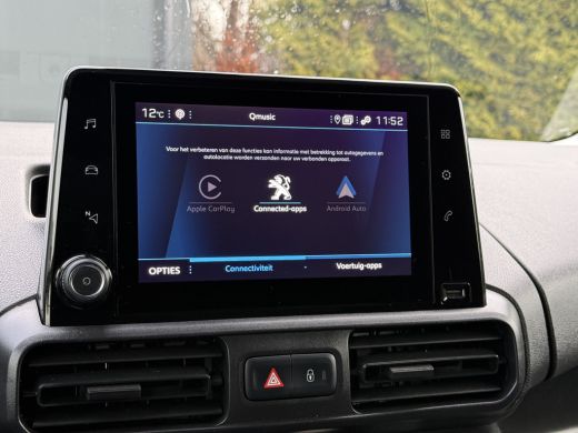 Peugeot Partner 1.5 BlueHDI 131 PK / L1H1 / ADAPTIVE CRUISE / 3-ZITS / CAMERA / TREKHAAK / KEYLESS / LMV ActivLease financial lease