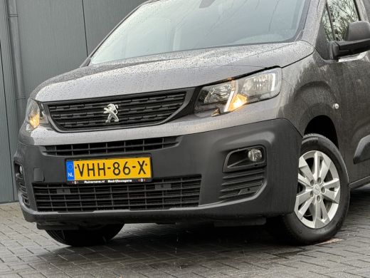 Peugeot Partner 1.5 BlueHDI 131 PK / L1H1 / ADAPTIVE CRUISE / 3-ZITS / CAMERA / TREKHAAK / KEYLESS / LMV ActivLease financial lease